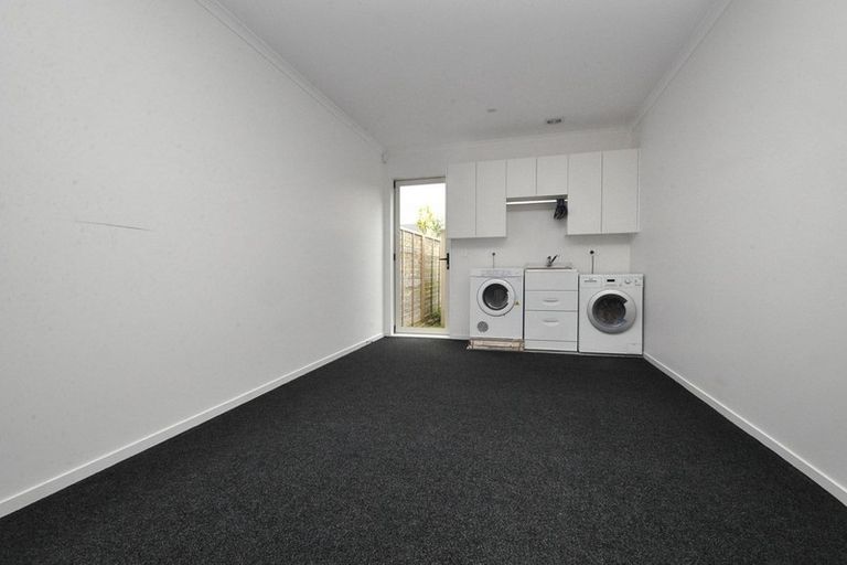 Photo of property in 11 Mahinga Lane, Massey, Auckland, 0614