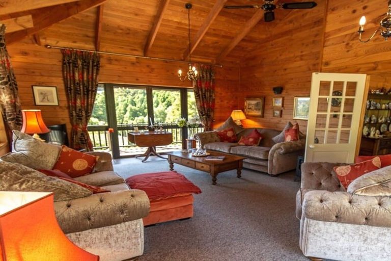 Photo of property in 207 Old Mountain Road, Karamu, Hamilton, 3285