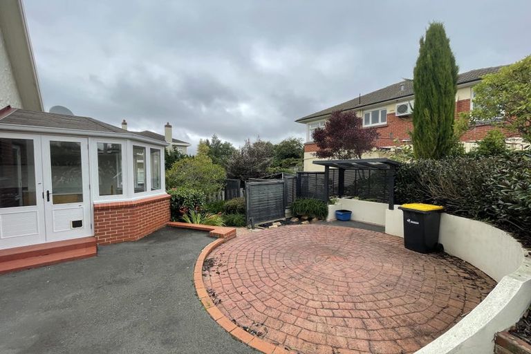 Photo of property in 1 Ross Street, Roslyn, Dunedin, 9011