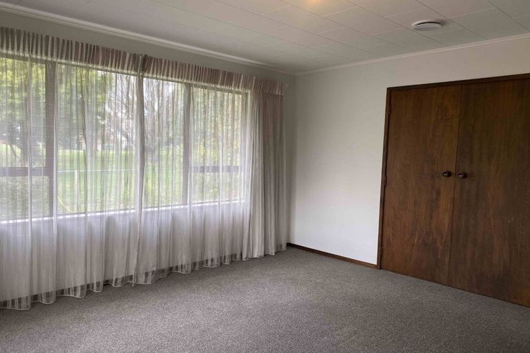 Photo of property in 15 Church Road, Taradale, Napier, 4112