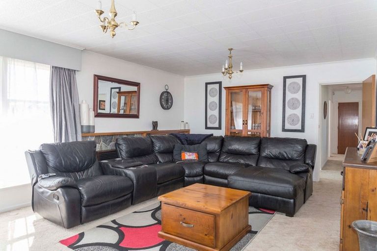 Photo of property in 25 Victoria Avenue, Dannevirke, 4930