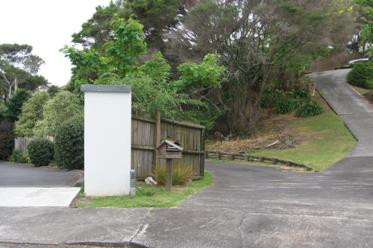 Photo of property in 28 Beswick Place, Birkdale, Auckland, 0626
