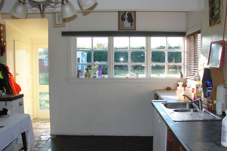 Photo of property in 16 Derby Street, Woodend, Invercargill, 9877