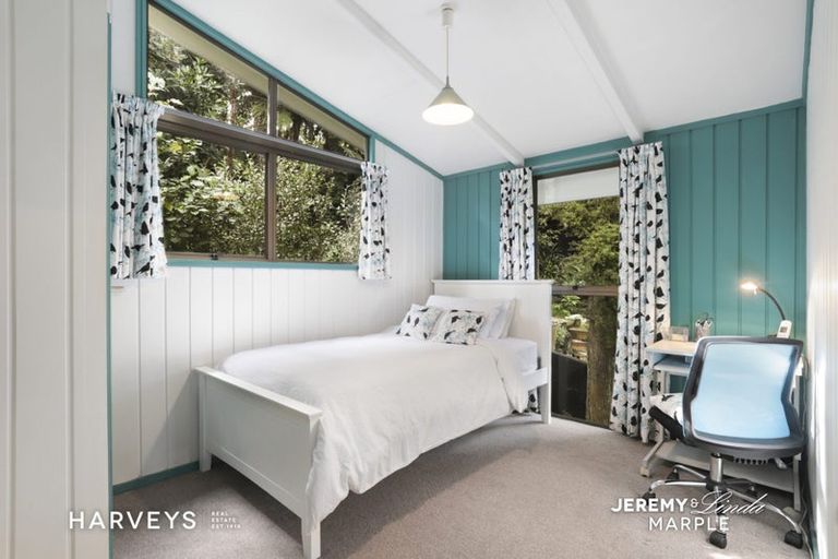 Photo of property in 47 Tainui Road, Titirangi, Auckland, 0604