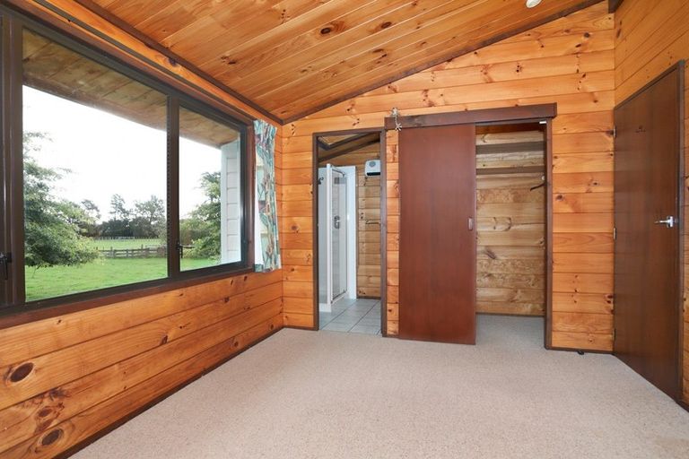 Photo of property in 450 Fitzherbert Road East, Aokautere, Palmerston North, 4471