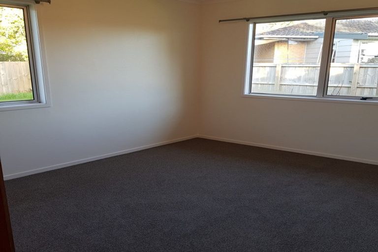 Photo of property in 7 Tutuki Walk, Ruakaka, 0116