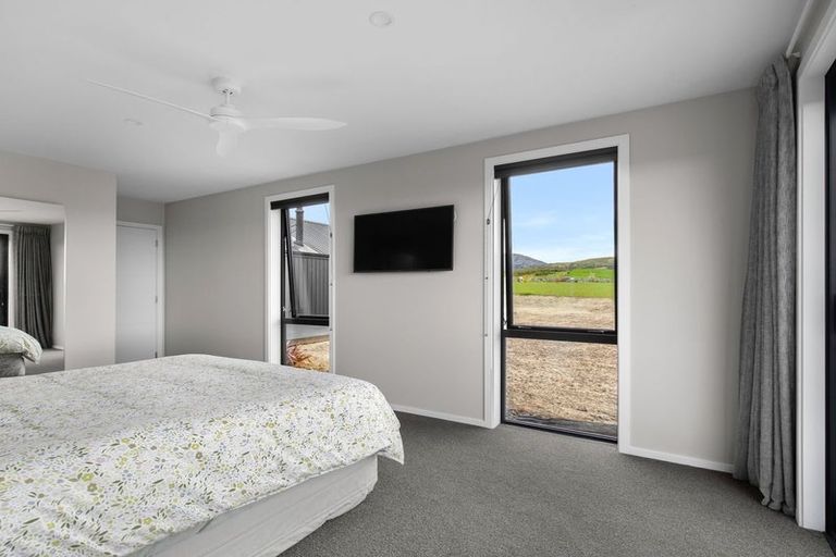 Photo of property in 39 Kordia Way, Waikerikeri, Alexandra, 9391