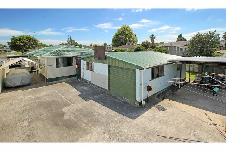 Photo of property in 130 Mahia Road, Wattle Downs, Auckland, 2103