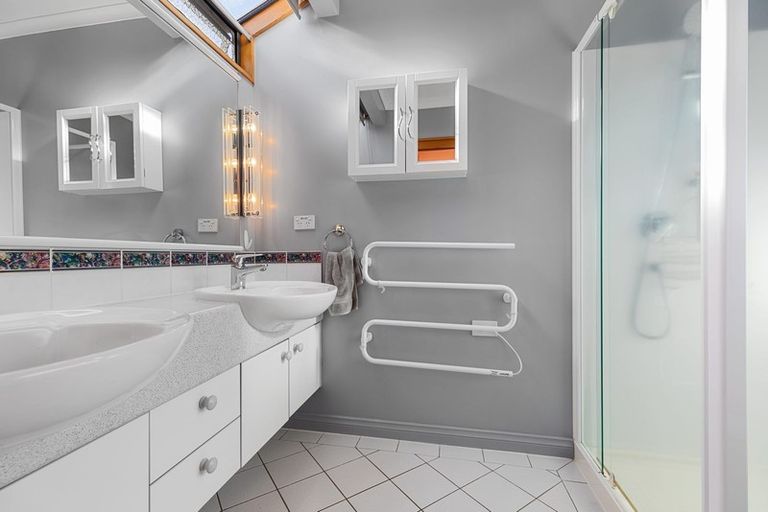 Photo of property in 3 Caernarvon Rise, Bethlehem, Tauranga, 3110