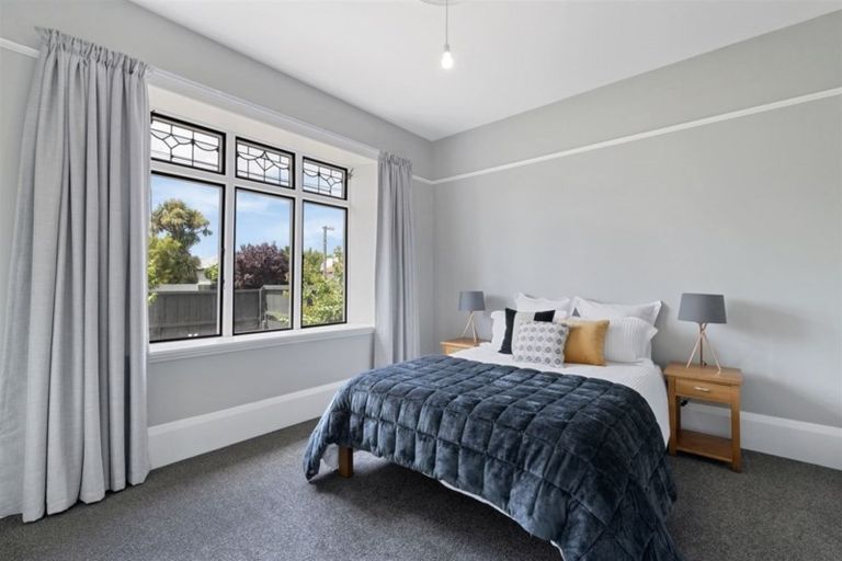 Photo of property in 247 Geraldine Street, Edgeware, Christchurch, 8013