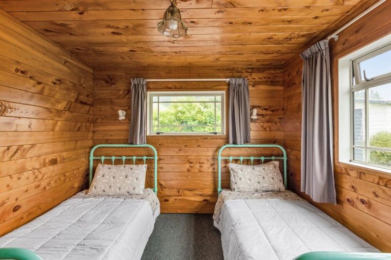 Photo of property in 579 Swamp Road, Puketapu, Napier, 4183