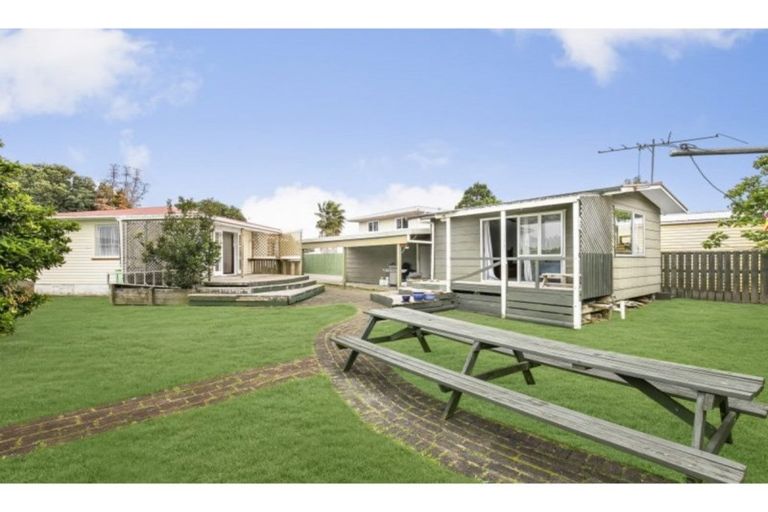 Photo of property in 7 Mail Avenue, Weymouth, Auckland, 2103