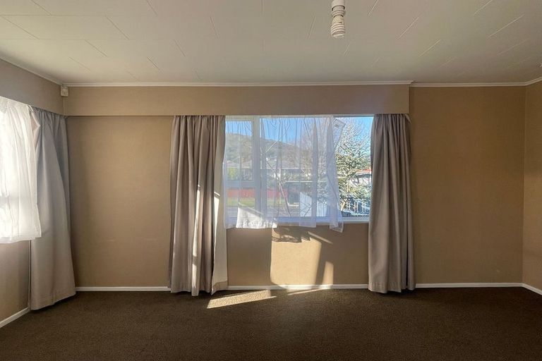 Photo of property in 1 Momona Street, Wainuiomata, Lower Hutt, 5014