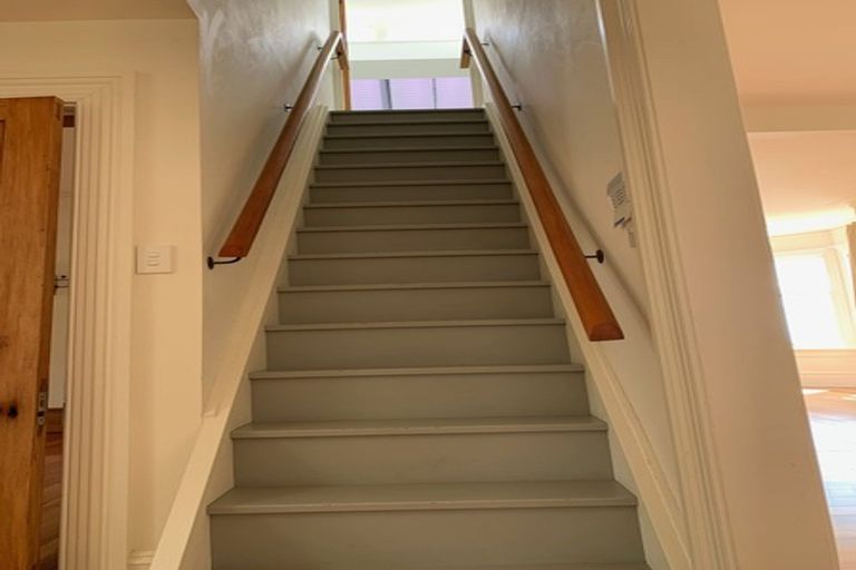 Photo of property in 21 Salamanca Road, Kelburn, Wellington, 6012