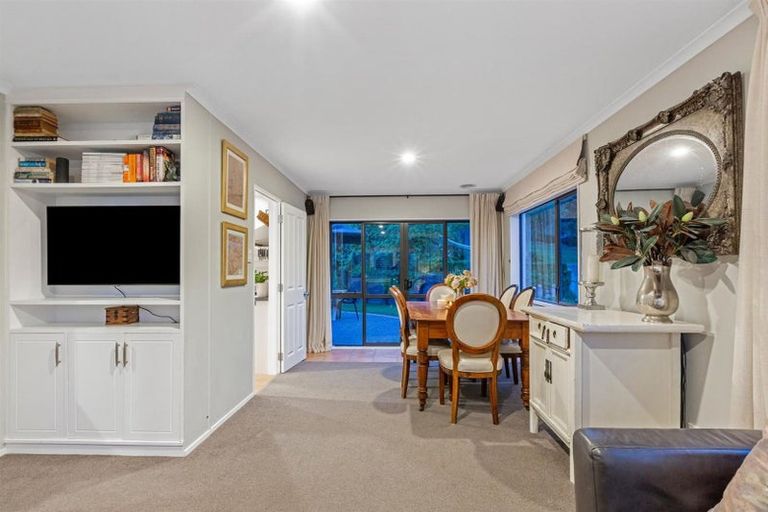 Photo of property in 12 Bowman Place, Whitby, Porirua, 5024
