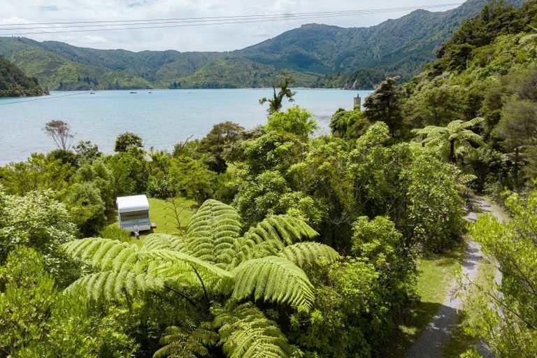 Photo of property in 61 Hope Drive, Okiwi Bay, 7193