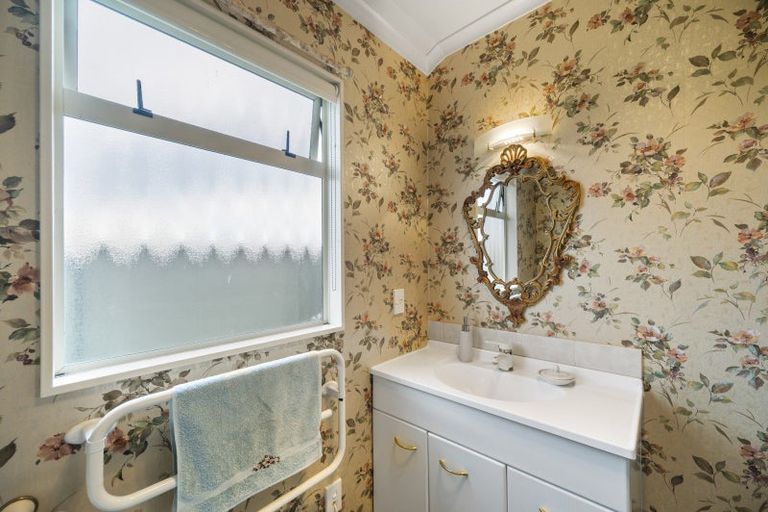 Photo of property in 14 Flemington Place, Taradale, Napier, 4112