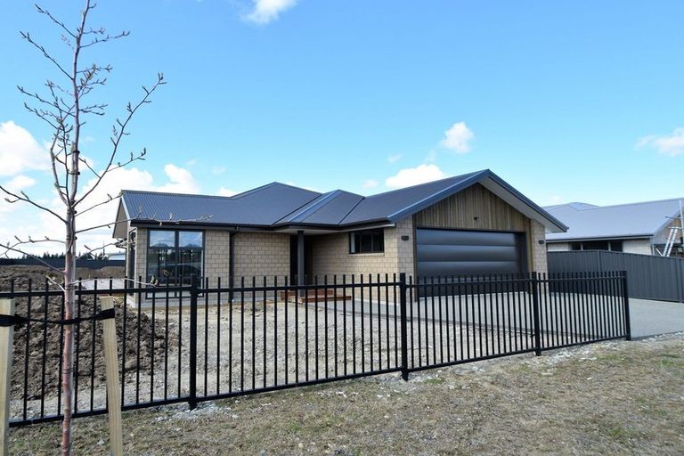 Photo of property in 39 Lakeland Avenue, Twizel, 7901