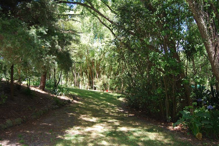Photo of property in 99a Settlement Road, Kaiwaka, 0573