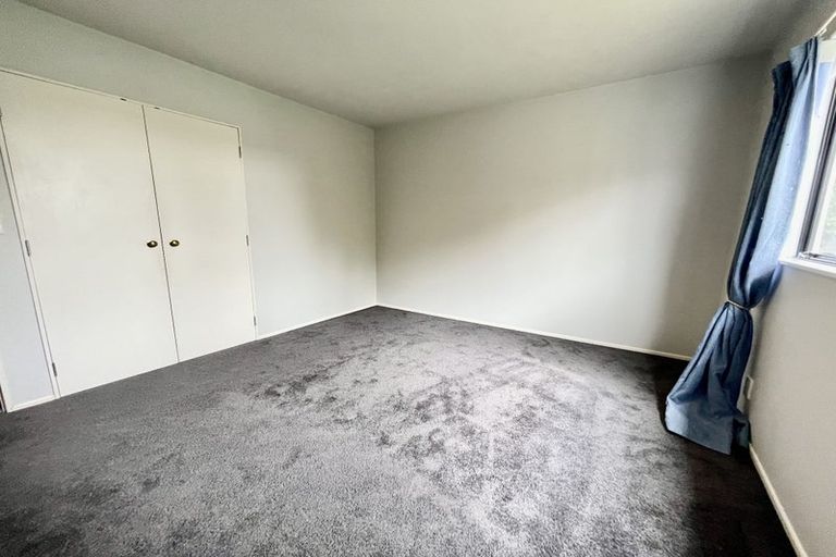 Photo of property in 3/252 East Coast Road, Forrest Hill, Auckland, 0620