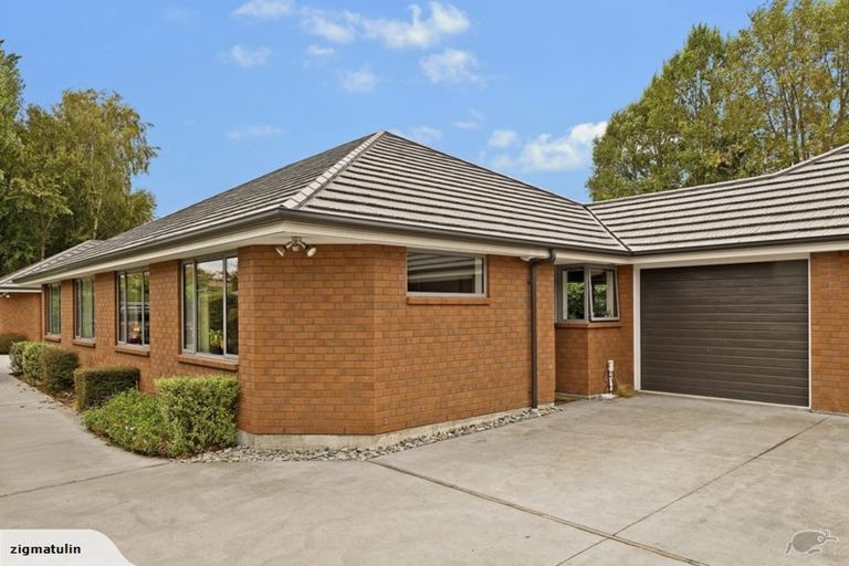 Photo of property in 2/121 Waltham Road, Sydenham, Christchurch, 8023
