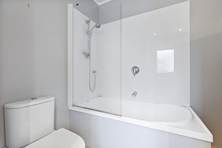 Photo of property in 92 Stanmore Bay Road, Stanmore Bay, Whangaparaoa, 0932