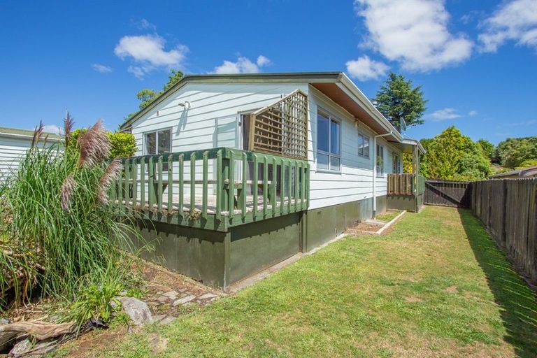 Photo of property in 4 Onyx Place, Pukehangi, Rotorua, 3015