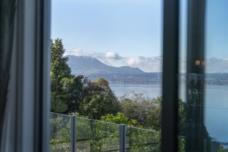 Photo of property in 79 Wakeman Road, Acacia Bay, Taupo, 3330