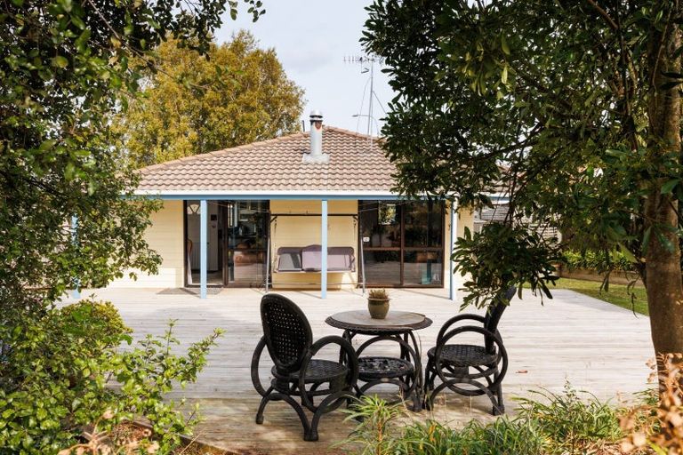 Photo of property in 93 Benmore Avenue, Cloverlea, Palmerston North, 4412