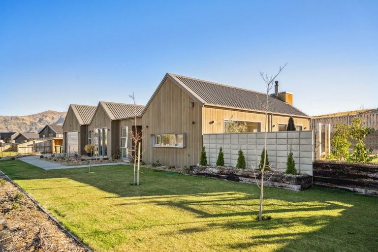 Photo of property in Northlake, 7 Kyeburn Street, Wanaka, 9305
