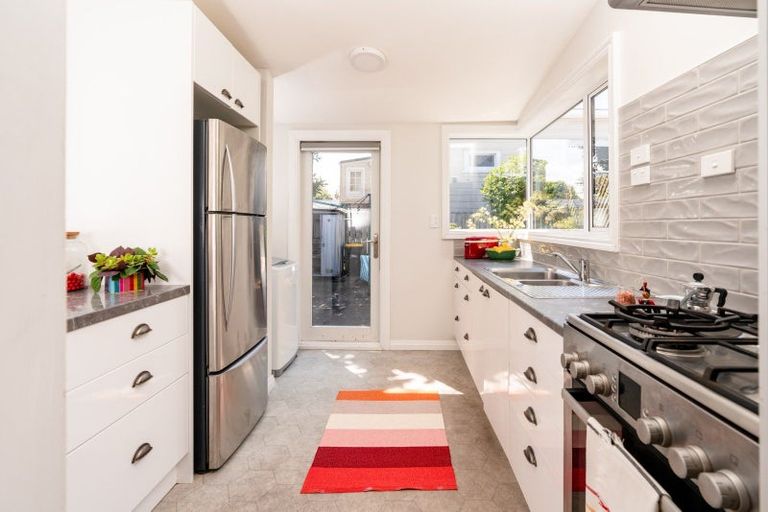 Photo of property in 17 Horner Street, Newtown, Wellington, 6021