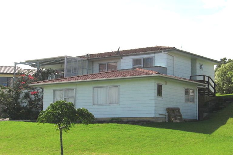 Photo of property in 25 Benchmark Drive, Massey, Auckland, 0614