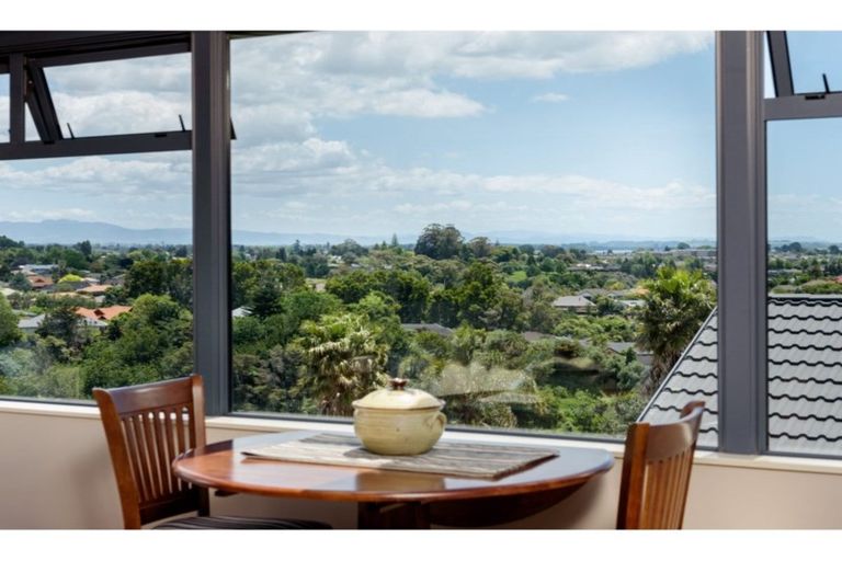 Photo of property in 27 La Cumbre Close, Bethlehem, Tauranga, 3110