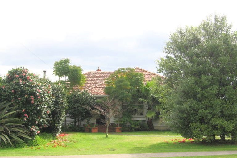 Photo of property in 14 Pillans Road, Otumoetai, Tauranga, 3110