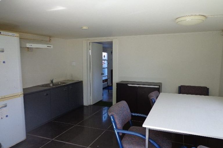 Photo of property in 36 Whitmore Road, Mount Roskill, Auckland, 1041