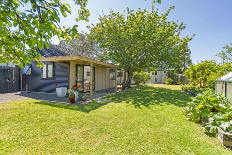 Photo of property in 13 Albert Street, Whitianga, 3510