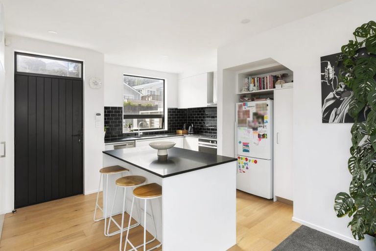 Photo of property in 4b Mamari Street, Rongotai, Wellington, 6022