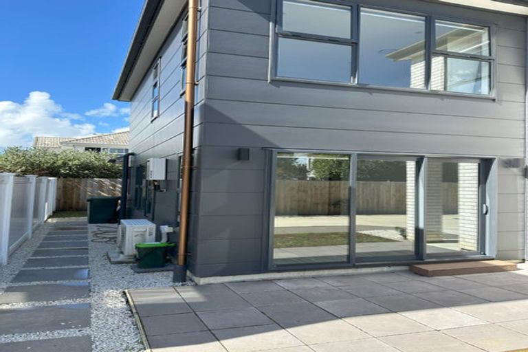 Photo of property in 216 Bucklands Road, Bucklands Beach, Auckland, 2012