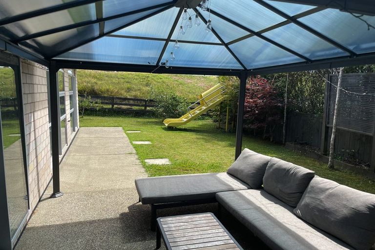 Photo of property in 14 Seaview Crescent, Hatfields Beach, Orewa, 0931