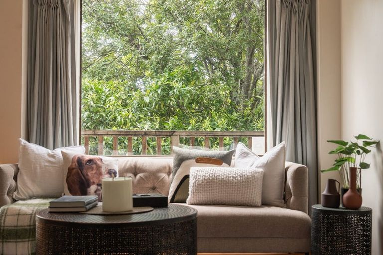 Photo of property in 137 Hinemoa Street, Birkenhead, Auckland, 0626