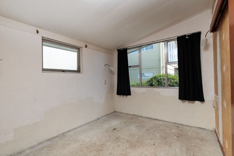 Photo of property in 220 Welcome Bay Road, Welcome Bay, Tauranga, 3112