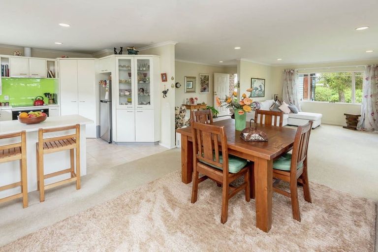 Photo of property in 47 Corta Bella Place, Golflands, Auckland, 2013