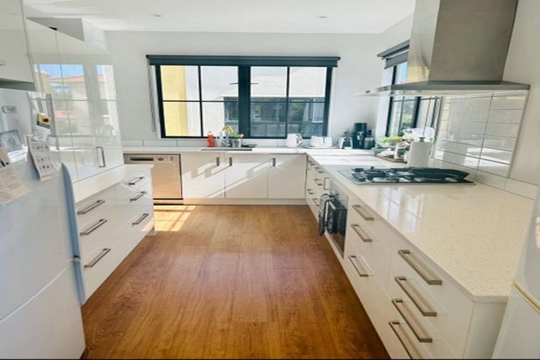 Photo of property in 97a Ellice Street, Mount Victoria, Wellington, 6011