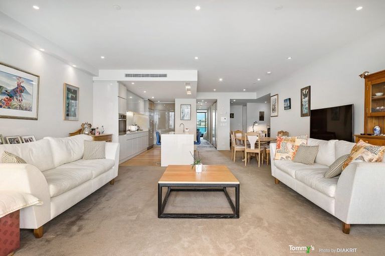 Photo of property in Clyde Quay Wharf, 1c/6 Clyde Quay Wharf, Te Aro, Wellington, 6011