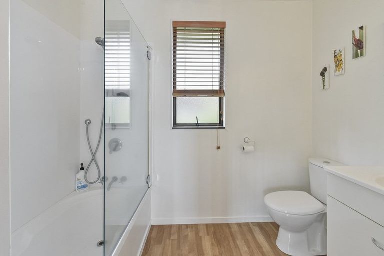 Photo of property in 1/21 Mataura Place, Clover Park, Auckland, 2019