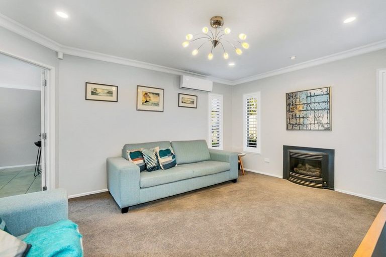 Photo of property in 14 Phoenicia Court, The Gardens, Auckland, 2105