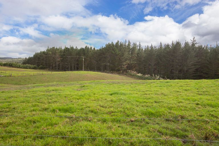 Photo of property in 127a Oruawharo Road, Topuni, Wellsford, 0975