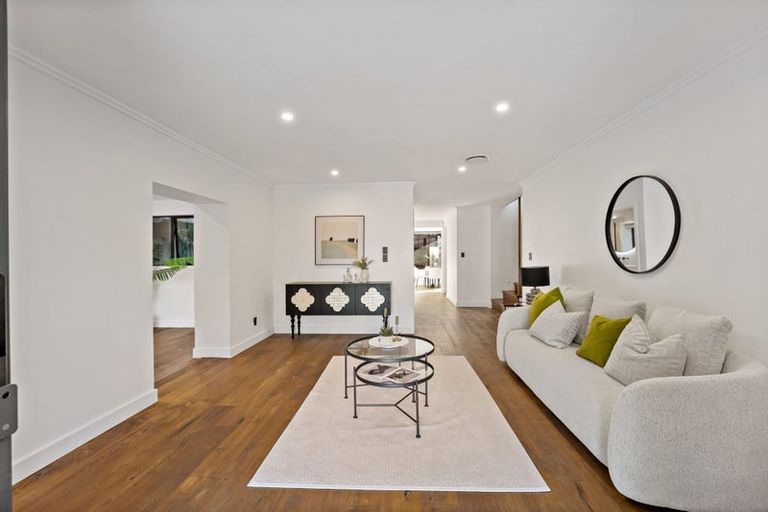 Photo of property in 1a Morrow Avenue, Bucklands Beach, Auckland, 2012