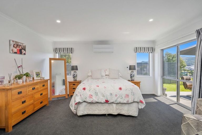 Photo of property in 18 Roseberry Place, Whitianga, 3510