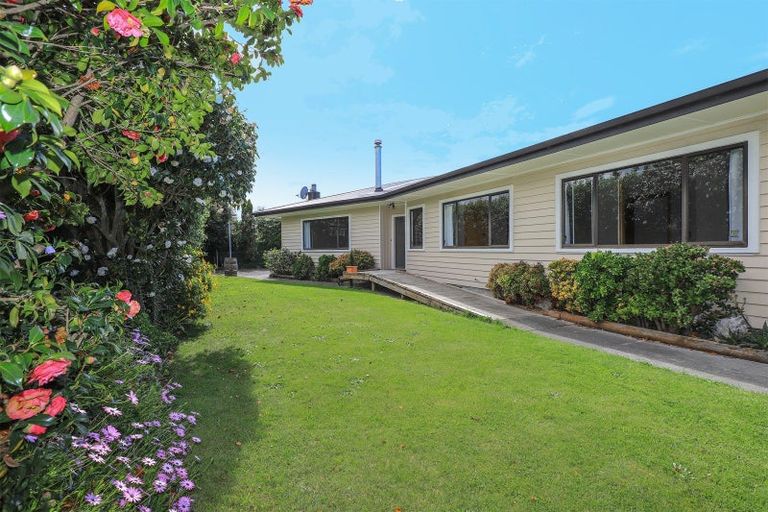 Photo of property in 25 Trinity Crescent, Pirimai, Napier, 4112